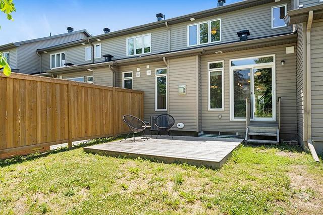 136 Hawkeswood Drive, Townhouse with 3 bedrooms, 3 bathrooms and 3 parking in Ottawa ON | Image 28