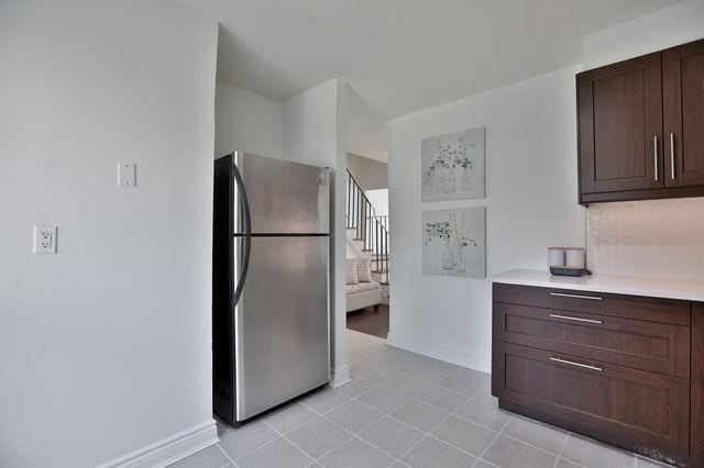 61 - 483 Ontario St N, Townhouse with 3 bedrooms, 2 bathrooms and 2 parking in Milton ON | Image 8