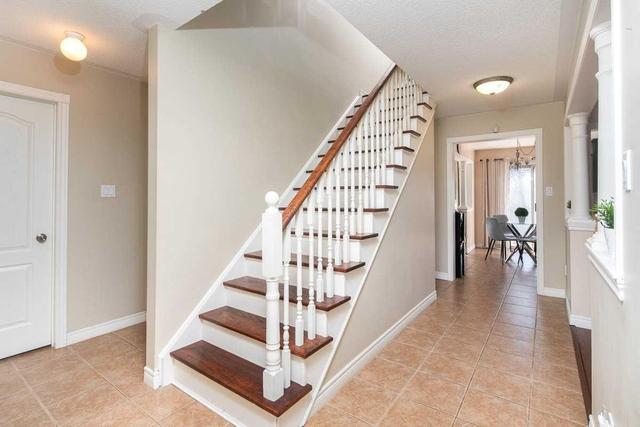 2386 Eden Valley Dr, House detached with 3 bedrooms, 3 bathrooms and 4 parking in Oakville ON | Image 12