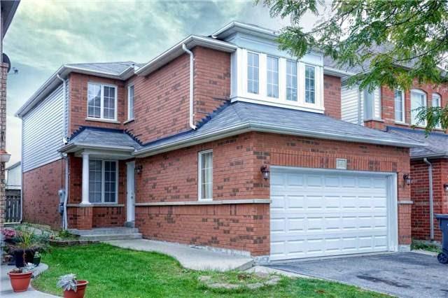 141 Cordgrass Cres, House detached with 3 bedrooms, 3 bathrooms and 4 parking in Brampton ON | Image 1
