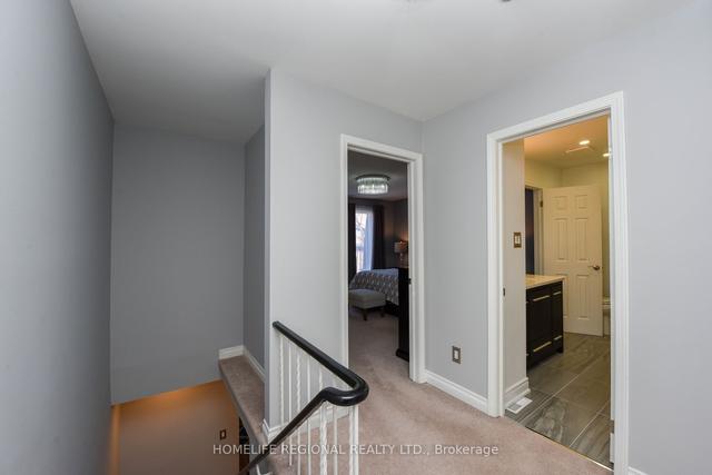 27 - 750 Burnhamthorpe Rd E, Townhouse with 3 bedrooms, 2 bathrooms and 2 parking in Mississauga ON | Image 7