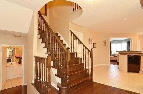 upper - 28 Batt Cres, House detached with 4 bedrooms, 3 bathrooms and 2 parking in Ajax ON | Image 10