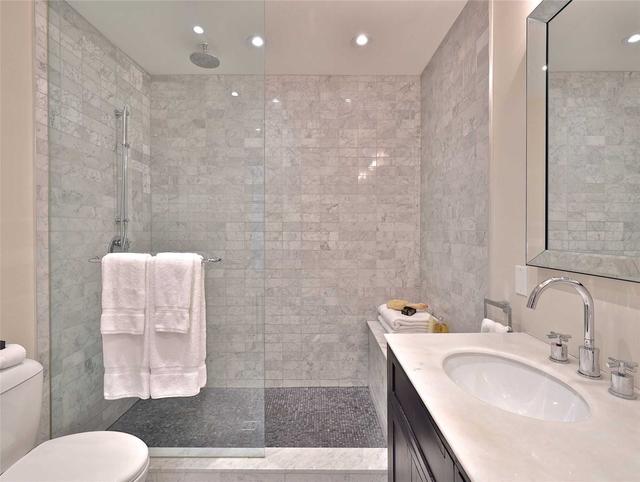 342 St Clair Ave E, House detached with 6 bedrooms, 5 bathrooms and 4 parking in Toronto ON | Image 7