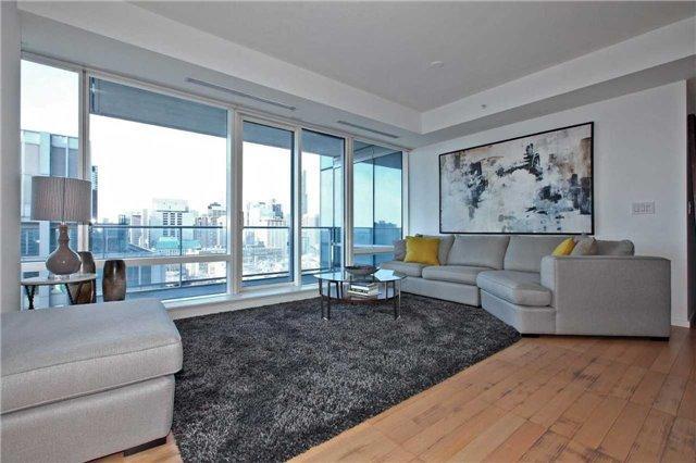 2005 - 180 University Ave, Condo with 2 bedrooms, 3 bathrooms and 1 parking in Toronto ON | Image 3