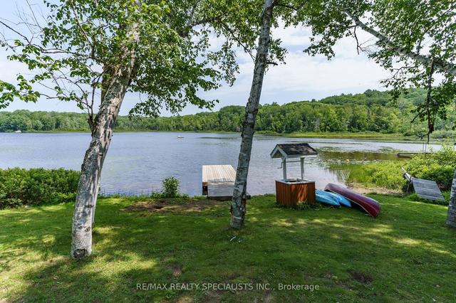 1060 Hammond Rd W, House detached with 3 bedrooms, 2 bathrooms and 6 parking in Lake of Bays ON | Image 6