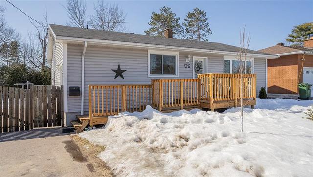 67 Selkirk Street, House detached with 4 bedrooms, 2 bathrooms and 4 parking in Petawawa ON | Image 1