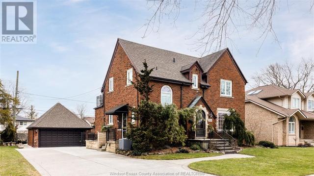 3130 California, House detached with 3 bedrooms, 1 bathrooms and null parking in Windsor ON | Image 1