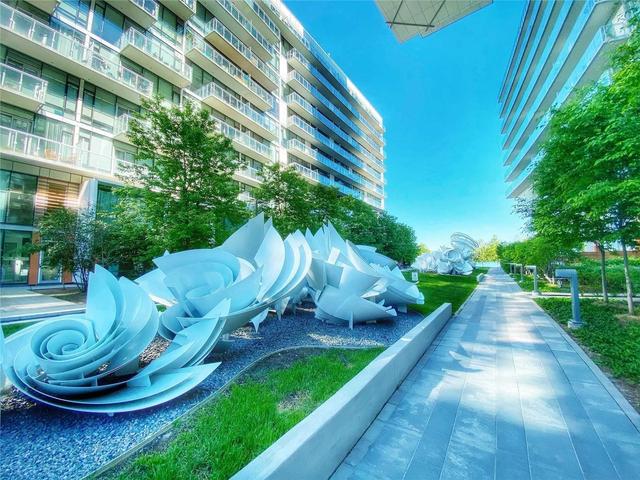 319 - 29 Queens Quay E, Condo with 1 bedrooms, 2 bathrooms and 1 parking in Toronto ON | Image 13