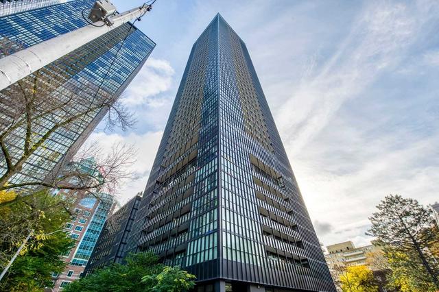 1808 - 101 Charles St E, Condo with 1 bedrooms, 1 bathrooms and 0 parking in Toronto ON | Image 1