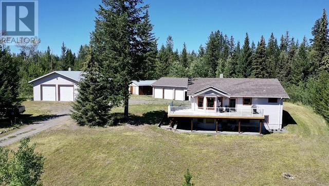 6951 Fawn Creek Road, House detached with 3 bedrooms, 3 bathrooms and null parking in Cariboo L BC | Card Image