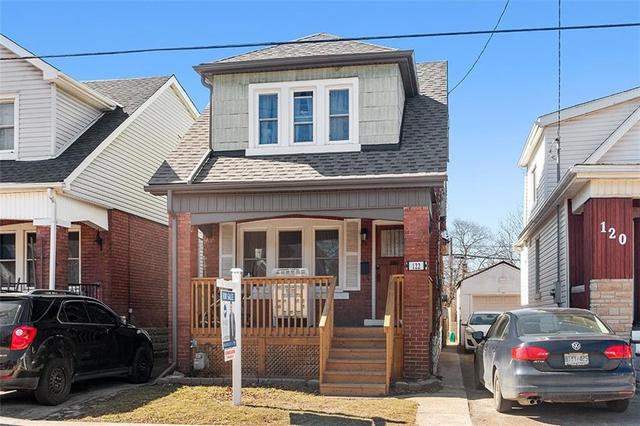 122 Province Street S, House detached with 3 bedrooms, 1 bathrooms and 1 parking in Hamilton ON | Image 2