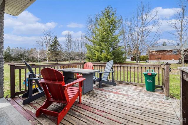 10 Meadowview Drive, House detached with 4 bedrooms, 2 bathrooms and 6 parking in North Grenville ON | Image 17