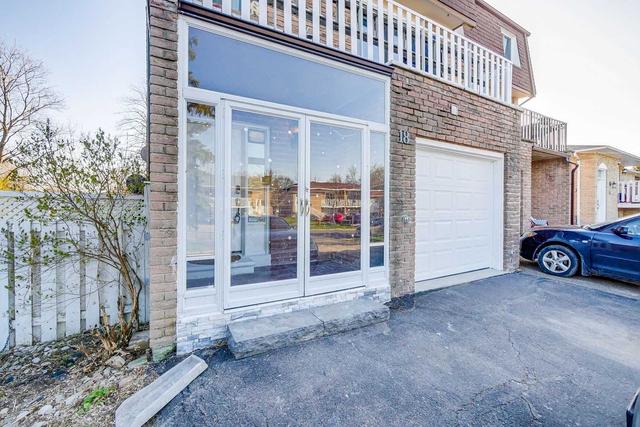 18 Talbot St, House semidetached with 3 bedrooms, 4 bathrooms and 4 parking in Brampton ON | Image 12