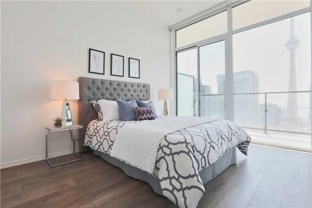 lph12 - 125 Peter St, Condo with 3 bedrooms, 2 bathrooms and 1 parking in Toronto ON | Image 5