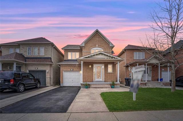 73 Pauline Cres, House detached with 3 bedrooms, 4 bathrooms and 5 parking in Brampton ON | Image 1