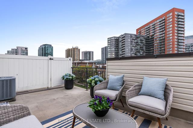 th 604 - 15 Laidlaw St, Townhouse with 2 bedrooms, 2 bathrooms and 1 parking in Toronto ON | Image 19