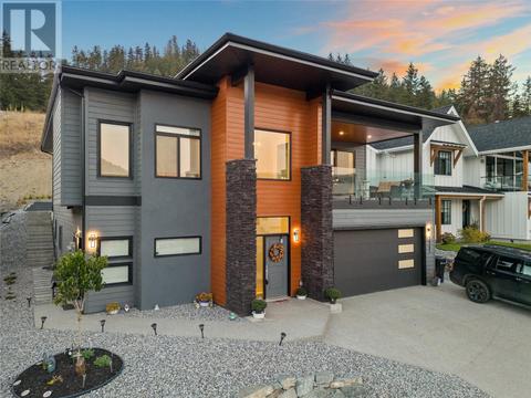 7141 Nakiska Drive, House detached with 5 bedrooms, 3 bathrooms and 2 parking in Vernon BC | Card Image