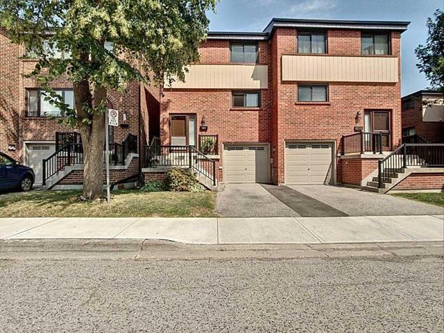 18 Peach Tree Path, Townhouse with 3 bedrooms, 4 bathrooms and 1 parking in Toronto ON | Image 1