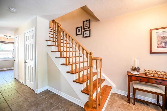 789 Hyde Rd, Townhouse with 3 bedrooms, 4 bathrooms and 1 parking in Burlington ON | Image 14