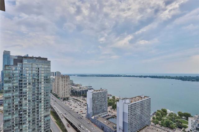 3910 - 35 Mariner Terr, Condo with 1 bedrooms, 1 bathrooms and 1 parking in Toronto ON | Image 22