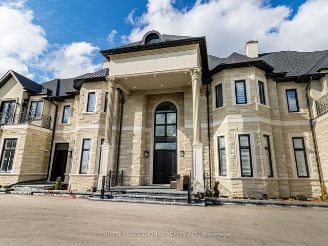 27 Morris Crt, House detached with 6 bedrooms, 7 bathrooms and 31 parking in Brampton ON | Image 39