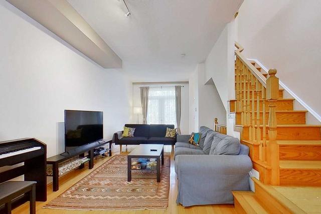 7 - 7 Dervock Cres, Townhouse with 2 bedrooms, 3 bathrooms and 2 parking in Toronto ON | Image 17