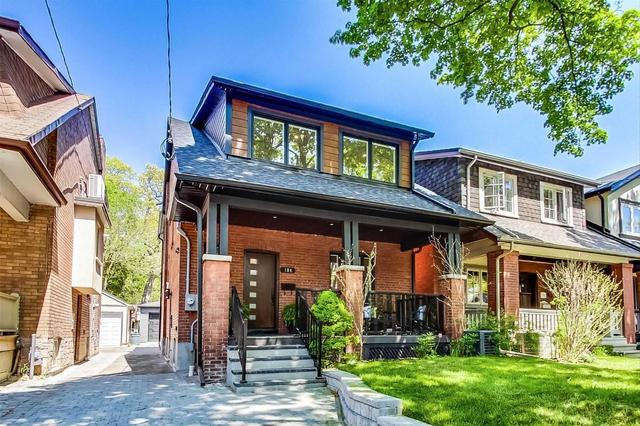 104 Colbeck St, House detached with 3 bedrooms, 4 bathrooms and 2 parking in Toronto ON | Image 2