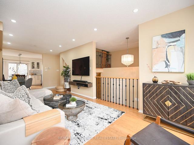 29 - 1480 Britannia Rd W, Townhouse with 3 bedrooms, 3 bathrooms and 2 parking in Mississauga ON | Image 2