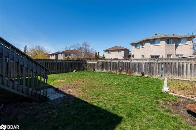 214 Country Lane, House detached with 3 bedrooms, 2 bathrooms and 4 parking in Barrie ON | Image 4