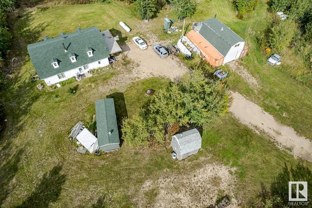 23118 Twp 584, House detached with 4 bedrooms, 3 bathrooms and 10 parking in Thorhild County AB | Image 5