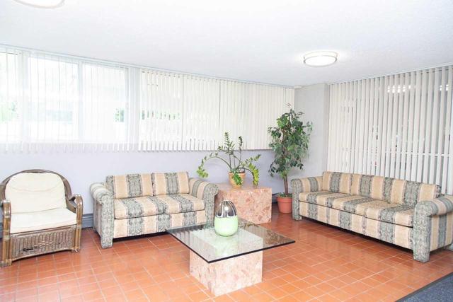 310 - 11 Neilson Dr, Condo with 3 bedrooms, 2 bathrooms and 1 parking in Toronto ON | Image 6