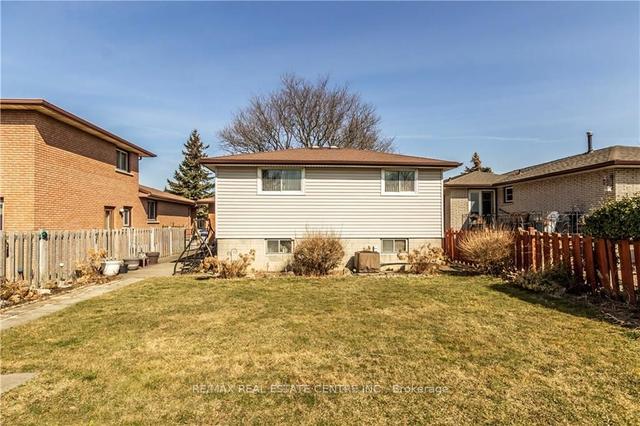 127 Gardiner Dr, House detached with 3 bedrooms, 2 bathrooms and 2 parking in Hamilton ON | Image 15