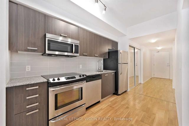 1001 - 832 Bay St, Condo with 1 bedrooms, 1 bathrooms and 0 parking in Toronto ON | Image 3