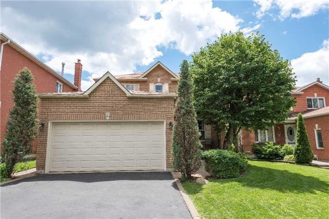 81 Rolling Acres Dr, House detached with 3 bedrooms, 3 bathrooms and 4 parking in Whitby ON | Image 1