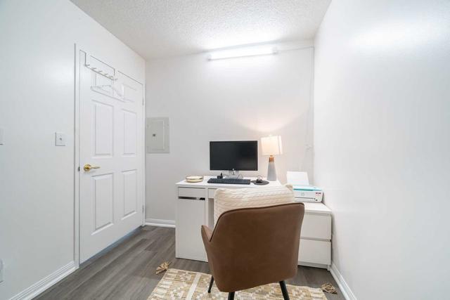 ph109 - 11 Lee Centre Dr, Condo with 1 bedrooms, 1 bathrooms and 1 parking in Toronto ON | Image 11