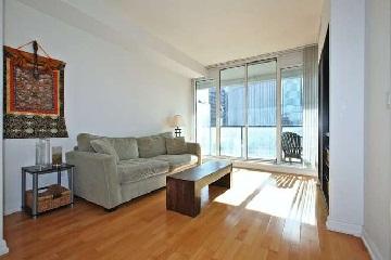 1710 - 111 Elizabeth St, Condo with 1 bedrooms, 2 bathrooms and 1 parking in Toronto ON | Image 2
