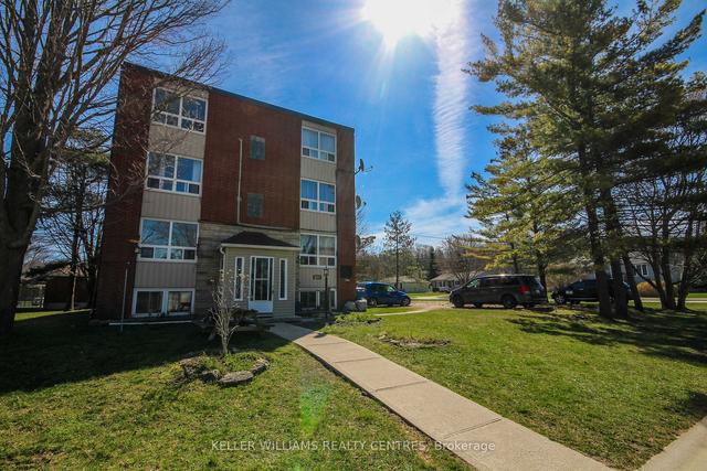 433 Isaac St, House detached with 9 bedrooms, 8 bathrooms and 12 parking in South Bruce Peninsula ON | Image 1