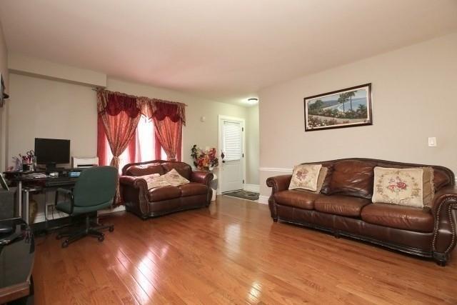 13 Birch Tree Cres, House detached with 3 bedrooms, 3 bathrooms and 5.5 parking in Toronto ON | Image 24
