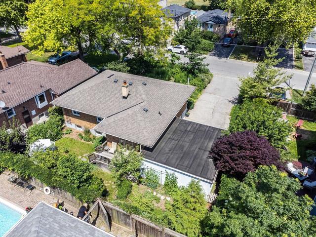 6 Neilson Ave, House detached with 3 bedrooms, 2 bathrooms and 8 parking in Toronto ON | Image 27