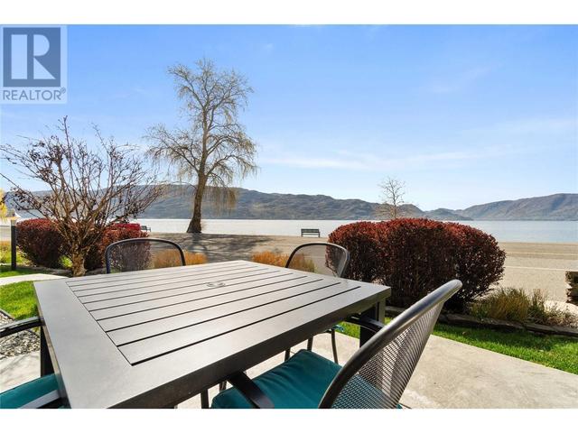 c - 4026 Beach Avenue, House attached with 3 bedrooms, 2 bathrooms and 2 parking in Peachland BC | Image 32