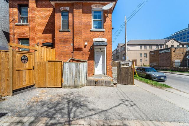 123 Market St, House semidetached with 5 bedrooms, 3 bathrooms and 1 parking in Hamilton ON | Image 35