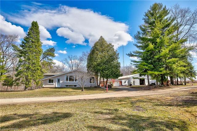 3570 Twenty Mile Road, House detached with 4 bedrooms, 2 bathrooms and 20 parking in West Lincoln ON | Image 10