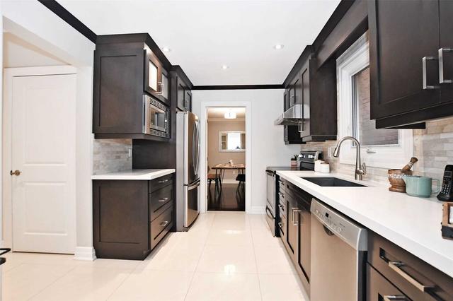 475 Conley St, House detached with 4 bedrooms, 4 bathrooms and 4 parking in Vaughan ON | Image 2