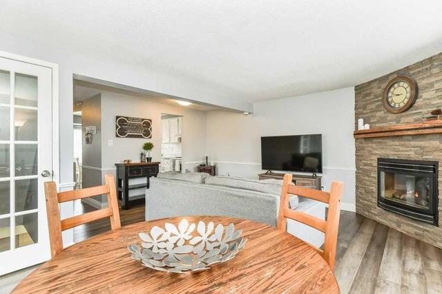 80 Greenore Cres, House attached with 3 bedrooms, 2 bathrooms and 2 parking in Halton Hills ON | Image 9