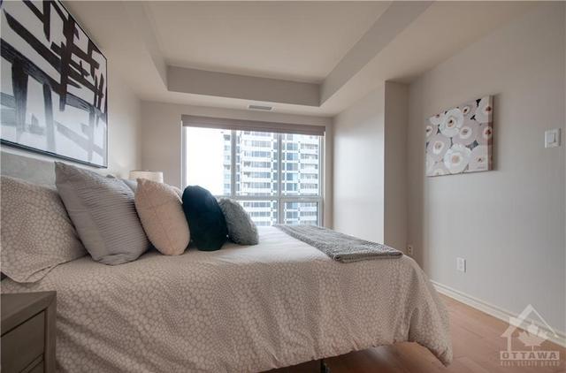 1701 - 200 Rideau Street, Condo with 2 bedrooms, 2 bathrooms and 1 parking in Ottawa ON | Image 24