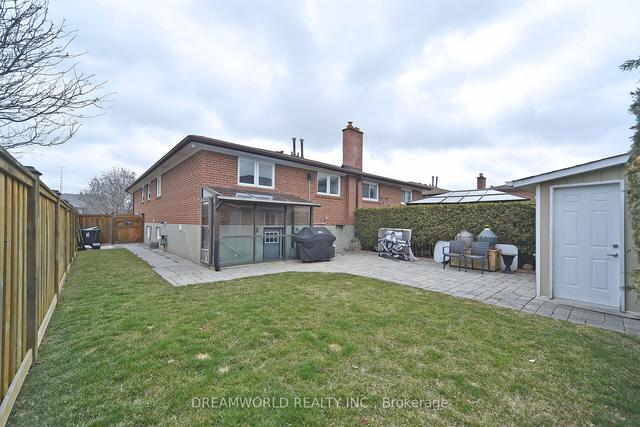 47 Cabana Dr, House semidetached with 3 bedrooms, 3 bathrooms and 4 parking in Toronto ON | Image 29