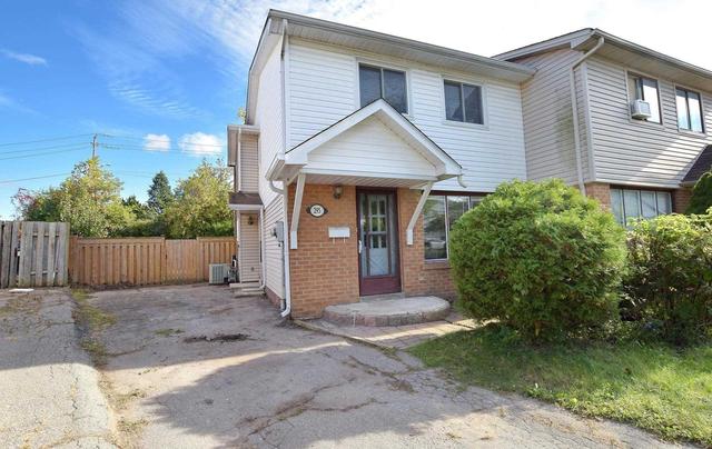 295 Galway Crt, House semidetached with 3 bedrooms, 1 bathrooms and 4 parking in Oshawa ON | Image 1