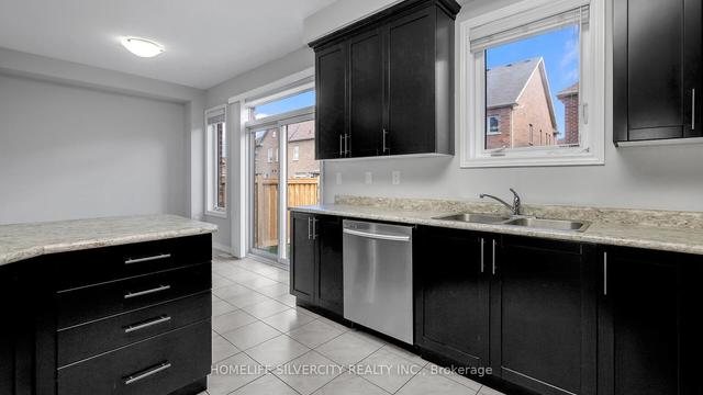 9 Taurus Rd, House semidetached with 3 bedrooms, 3 bathrooms and 2 parking in Brampton ON | Image 9
