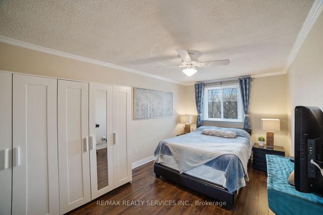 17 - 17 Carisbrooke Crt, Townhouse with 3 bedrooms, 2 bathrooms and 2 parking in Brampton ON | Image 8