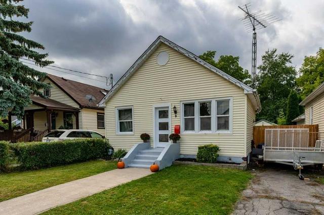 9 Marlborough Ave, House detached with 2 bedrooms, 2 bathrooms and 1 parking in St. Catharines ON | Image 12